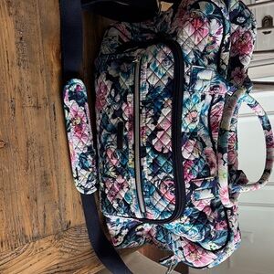 NWOT!Vera Bradley Multicolor Floral Quilted weekender duffle Bag